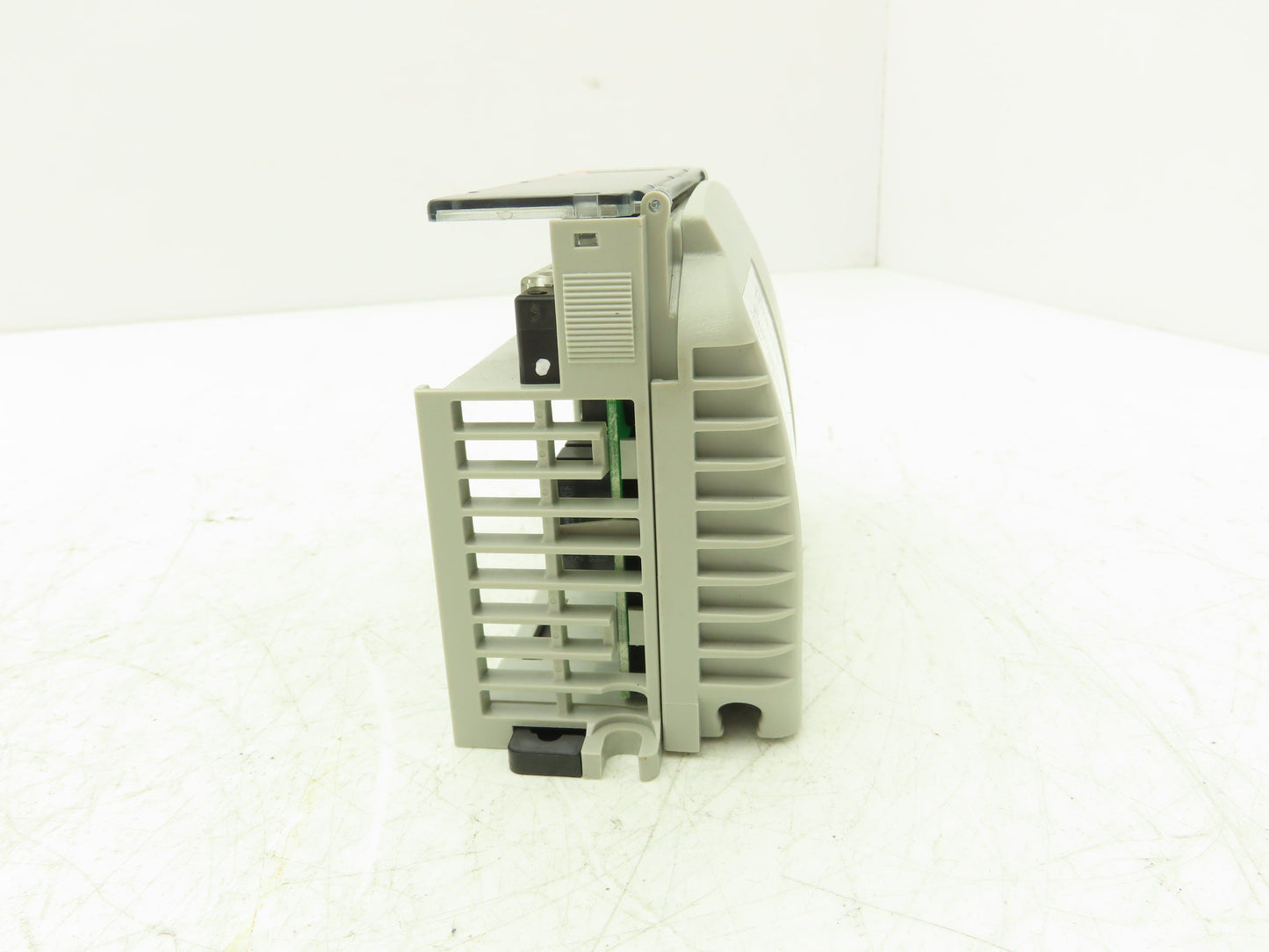 Allen Bradley 1769-OW8I Relay Output Module I/O Ser B Rev 3 Isolated & End Cap