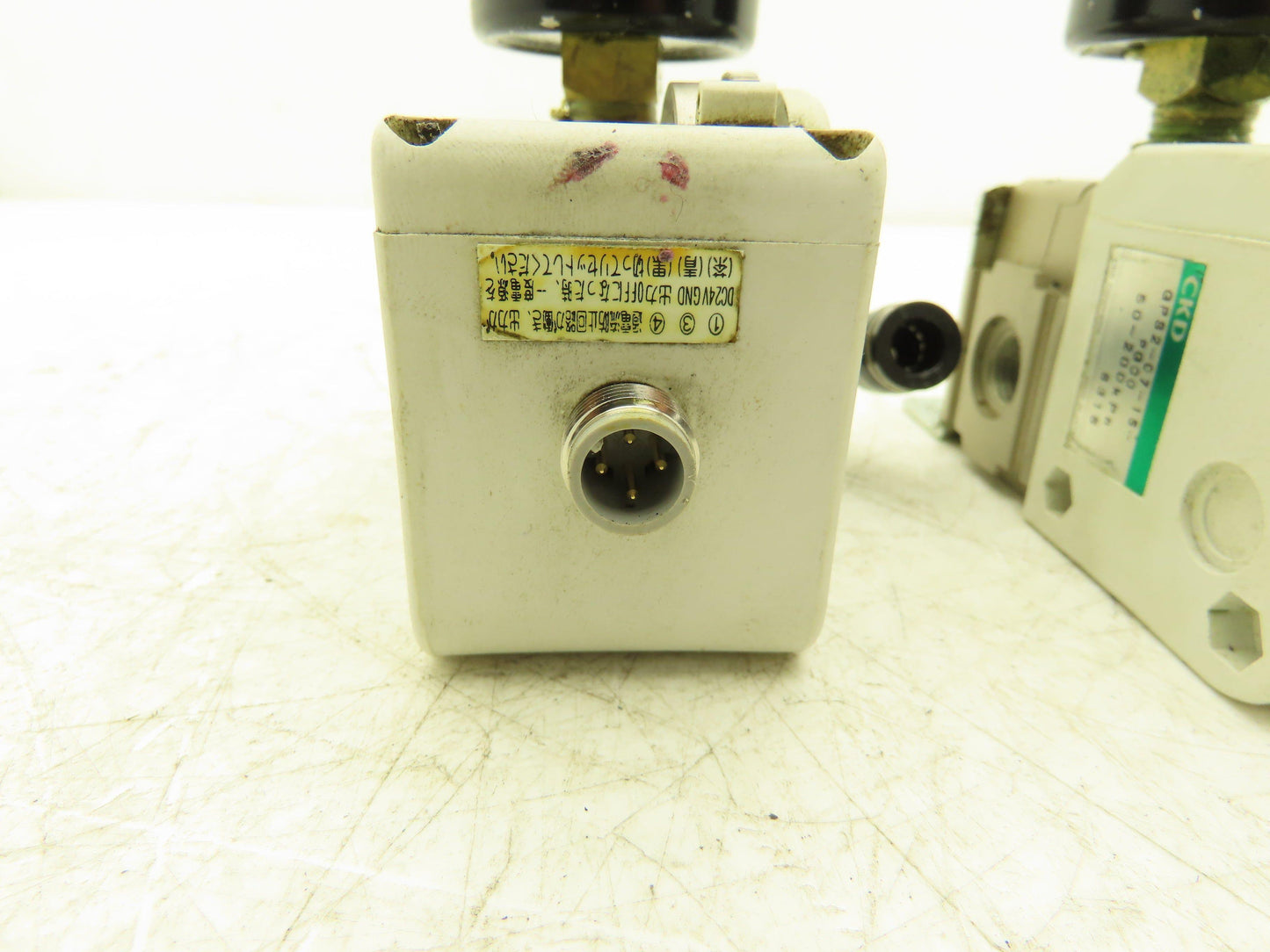 CKD GPS2-07-15-PGC0 Gap Switch 50-200kPa 7-29psi Lot of 2