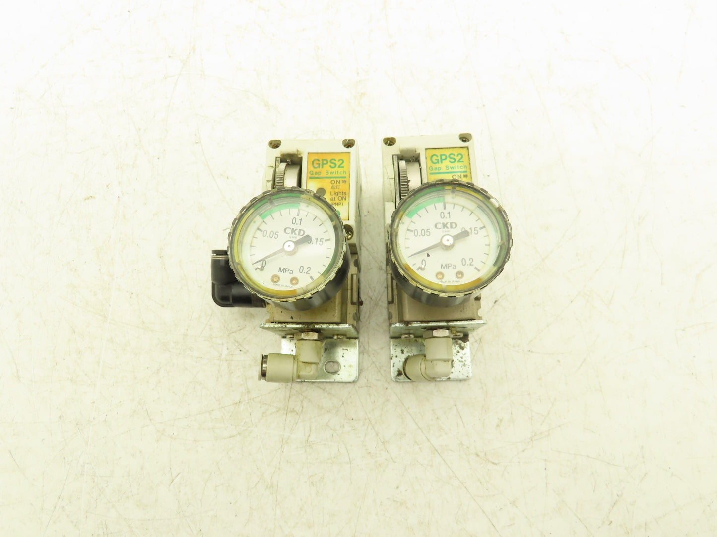 CKD GPS2-07-15-PGC0 Gap Switch 50-200kPa 7-29psi Lot of 2