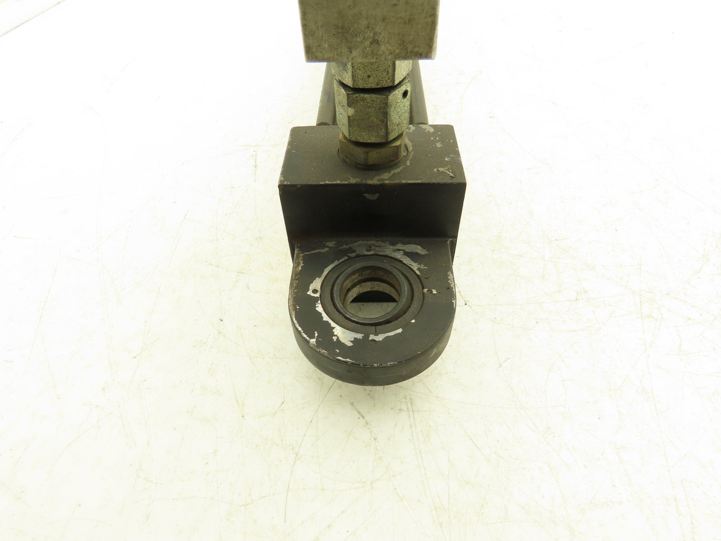 Parker CSBDHMIRNS23MC Cylinder 230mm Stroke 45mm Bore 28mm Rod W/ Sun Manifold