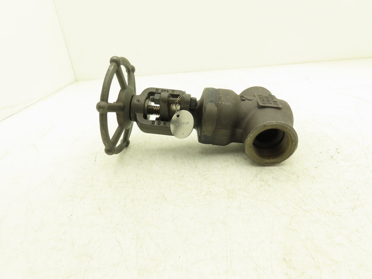 Bonney Forge A105N Gate Valve 1-1/2" NPT Forged Steel Rising Stem