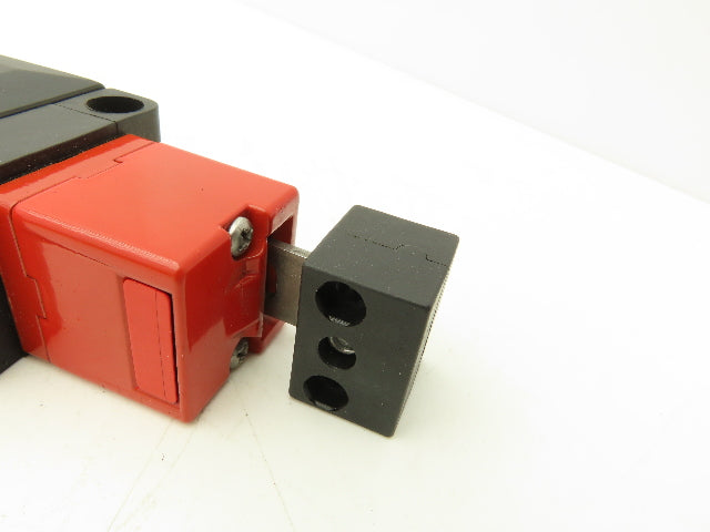 Pizzato FS 2996E024 Safety Switch Locked Actuator 24VAC/DC IP67 With Actuator