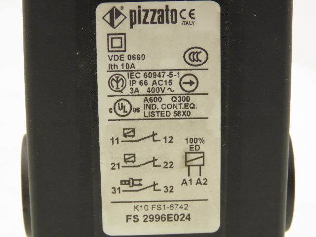 Pizzato FS 2996E024 Safety Switch Locked Actuator 24VAC/DC IP67 Without Actuator