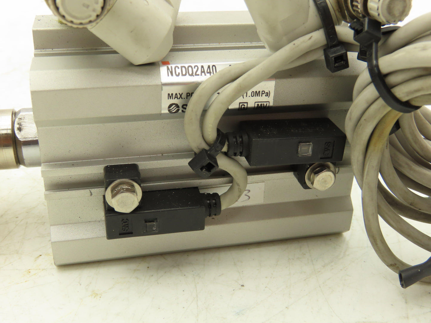 SMC NCDQ2A40-40D Pneumatic Cylinder 40MM Stroke 15MM Bore Double Action Lot of 2