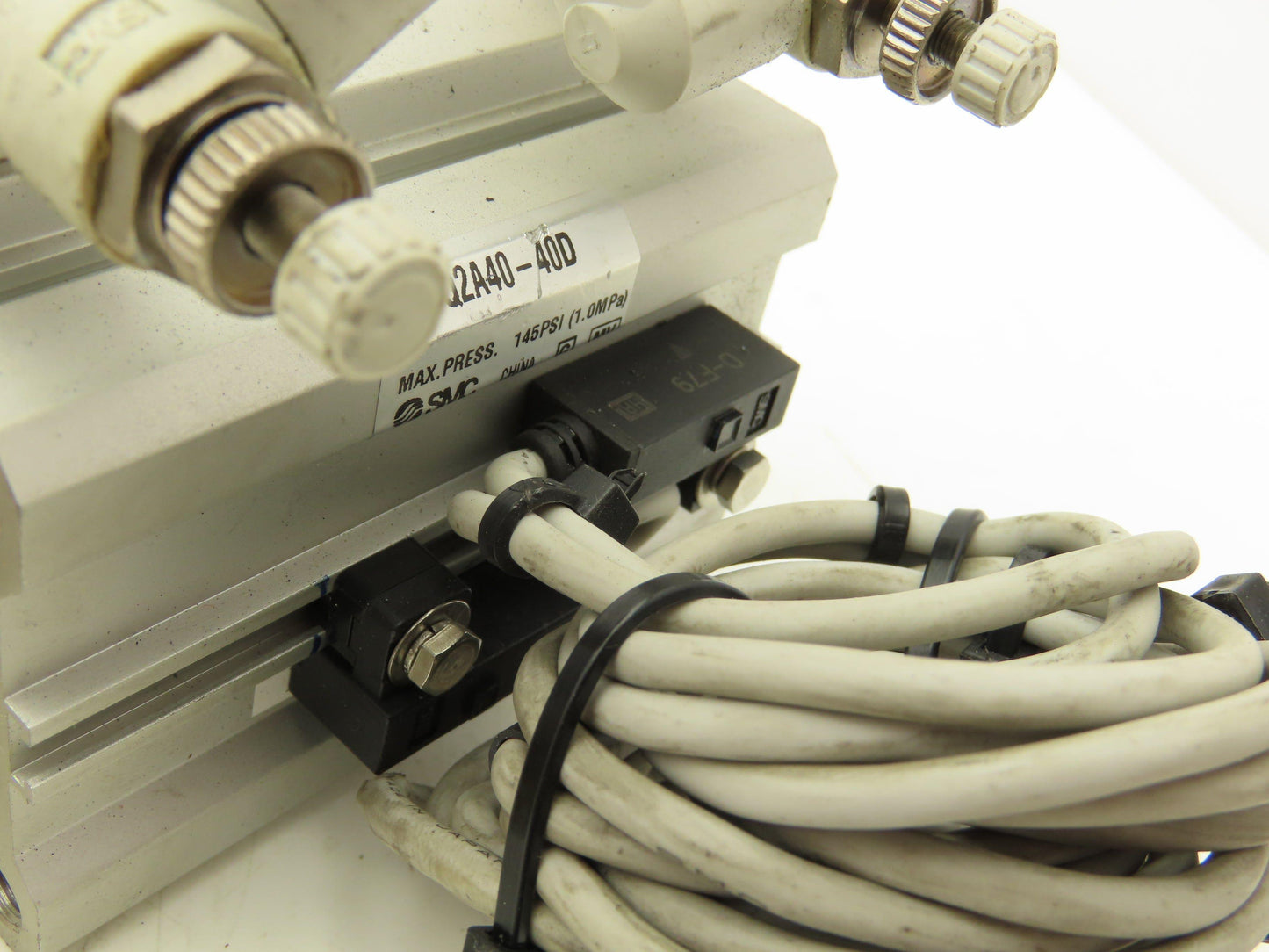 SMC NCDQ2A40-40D Pneumatic Cylinder 40MM Stroke 15MM Bore Double Action Lot of 2