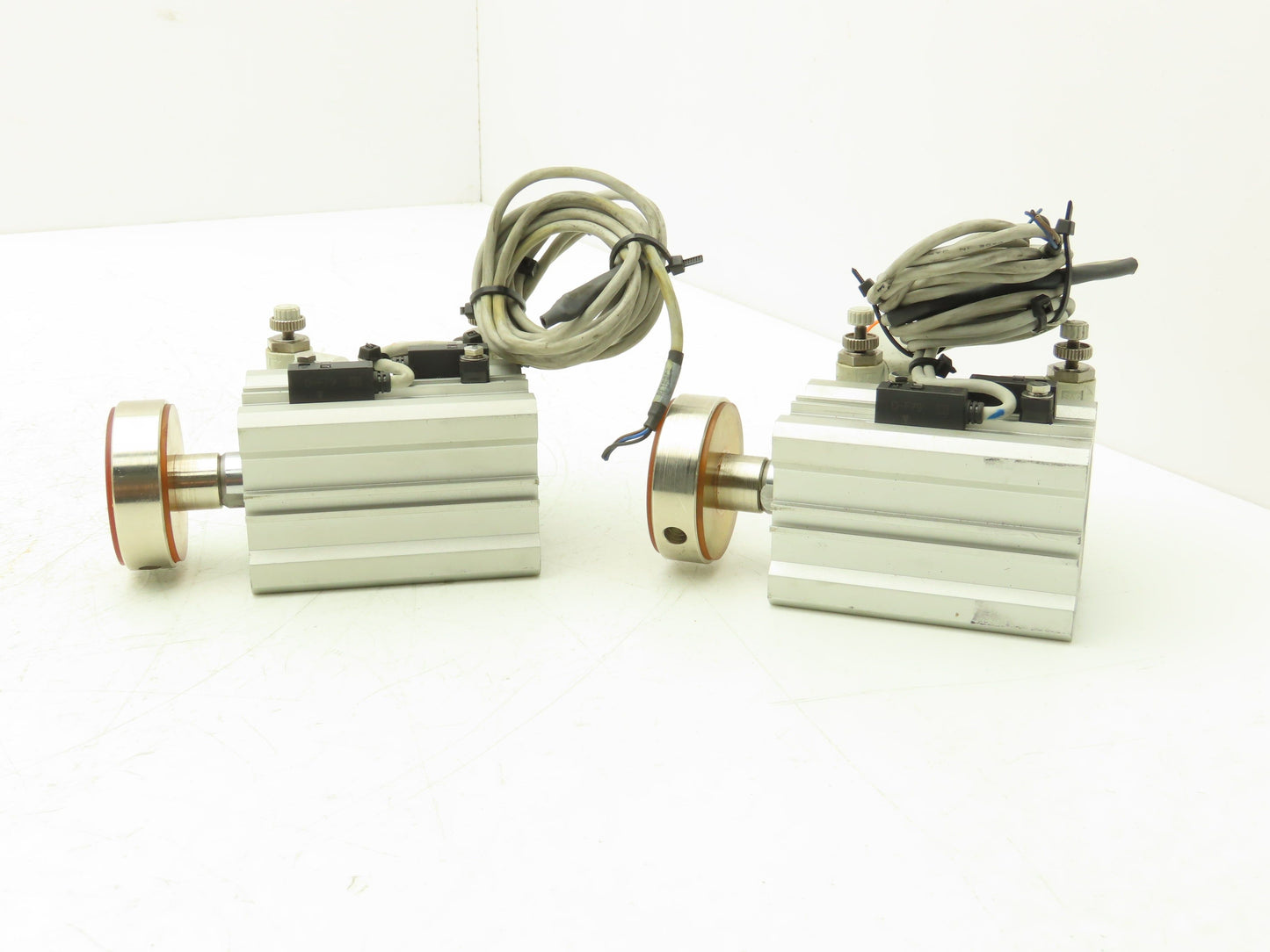 SMC NCDQ2A40-40D Pneumatic Cylinder 40MM Stroke 15MM Bore Double Action Lot of 2