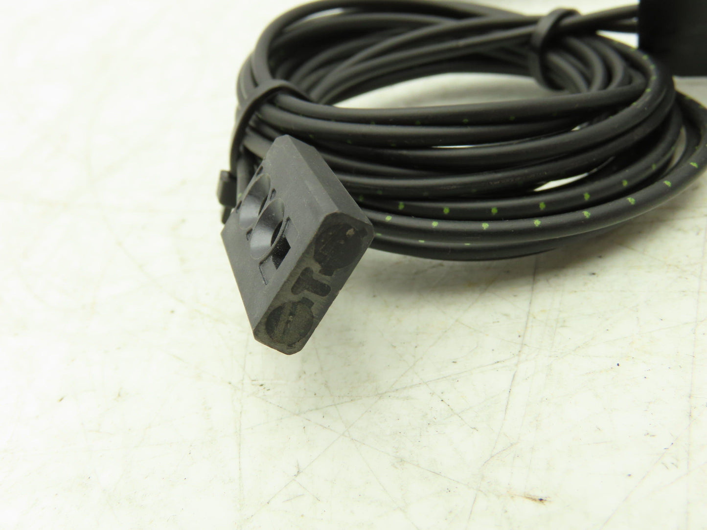 Keyence FS-V31C Fiber Optic Sensor 24V Various Cable Lengths Included Lot of 7