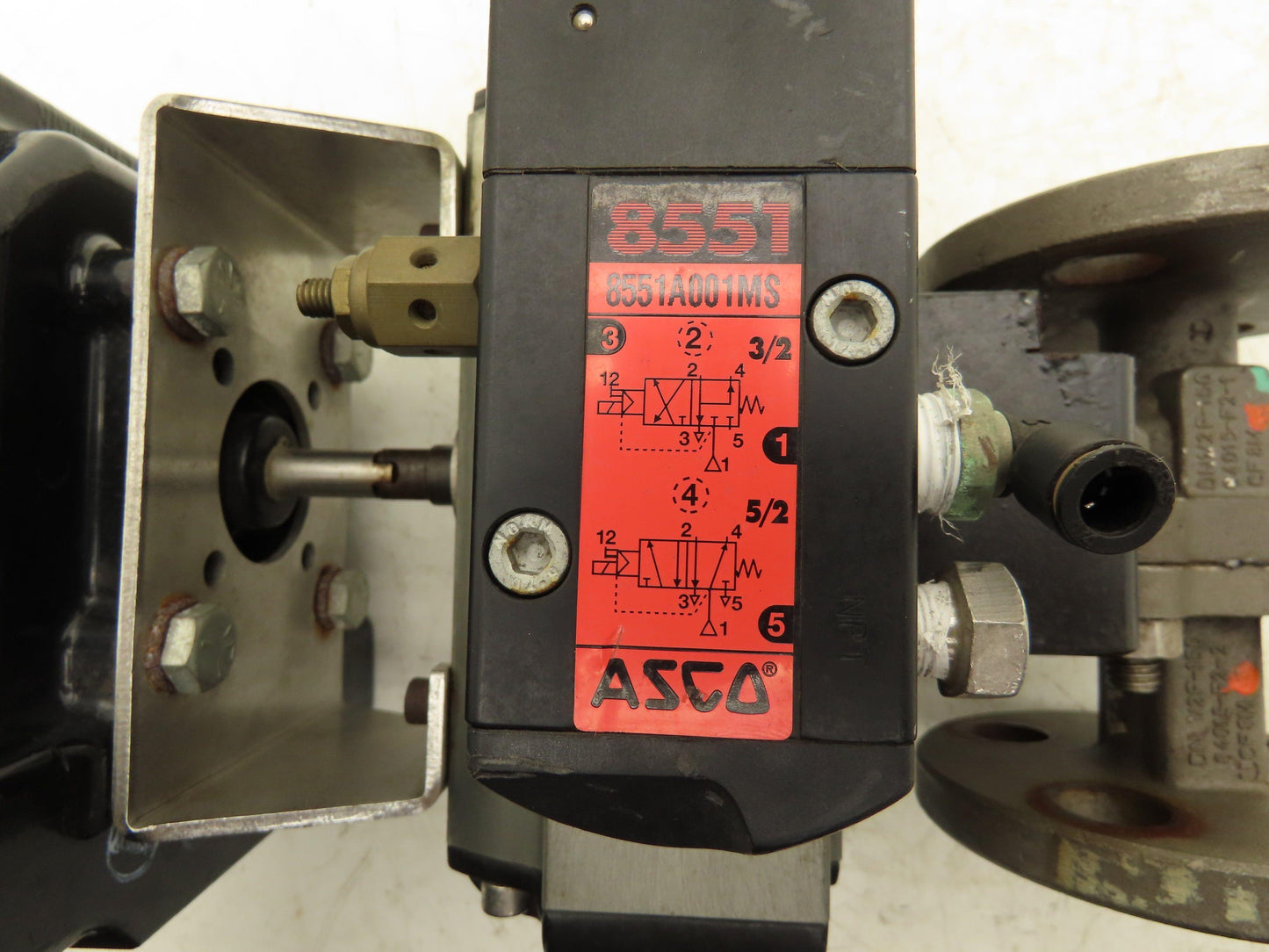 Idurco 1/2" Stainless Ball Valve #150 275psi 1/4 Turn Actuator w/Switch