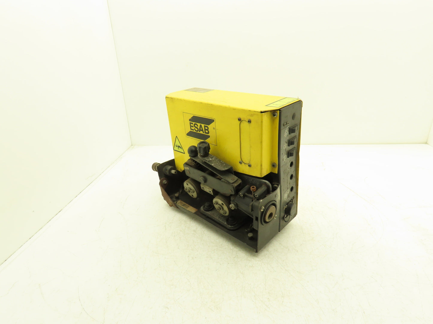 ESAB 0461070881 4804w Robot Wire Feeder Control Unit