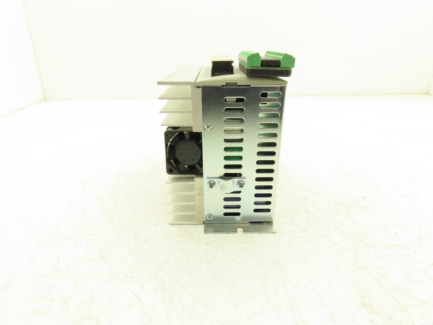 Allen Bradley 2098-DSD-020 Ultra 3000 Servo Drive 120/240V 1PH V1.41 Ser B