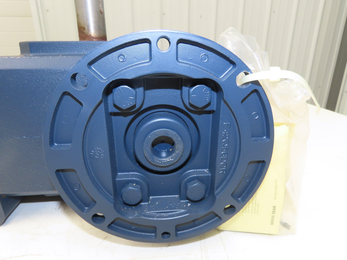 Grove Gear Ironman GR-VHMQ-830-60-LU-140 Gearbox 60:1 Reducer 1.6Hp 29rpm 140TC