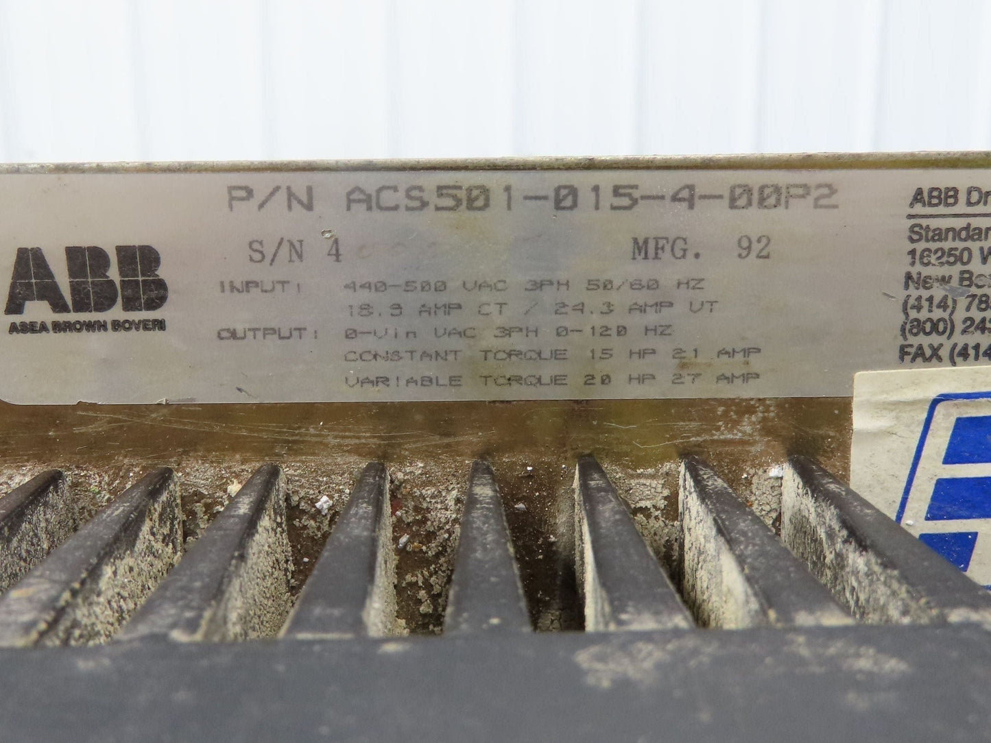 ABB ACS501-015-4-00P2 Adjustable Frequency Drive VFD 440-500V 3Ph 20Hp