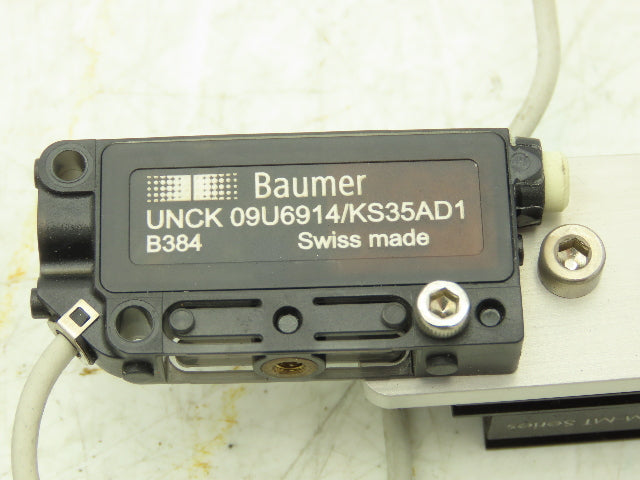 Baumer UNCK 09U6914/KS35AD1 Ultrasonic Distance Measuring Sensors 30VDC Lot of 4