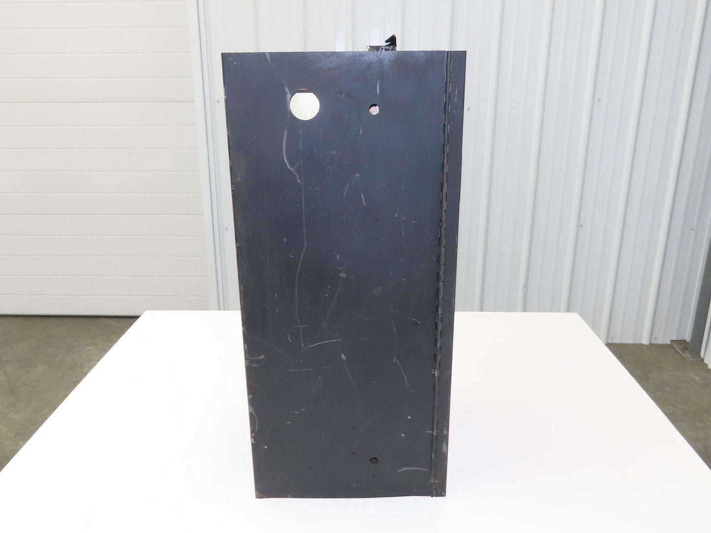 Allen Bradley 1392-B040-RF-MC-B-D1-F2-F4 AC Drive 480Vac In 440V 19A 0-200Hz Out