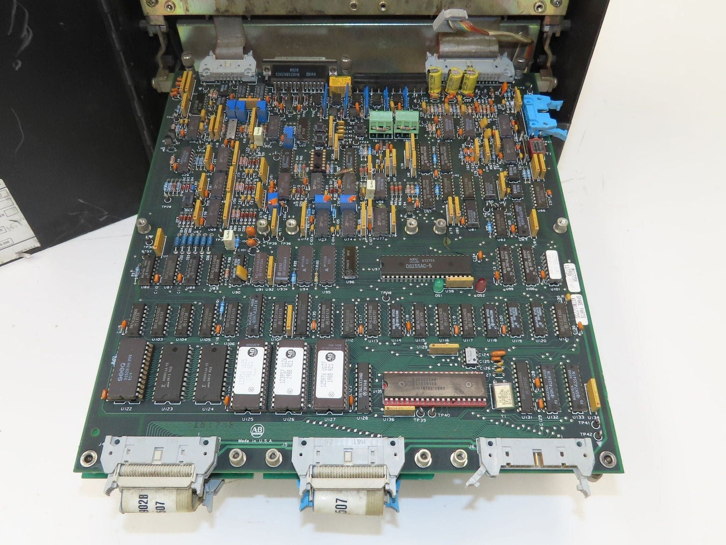 Allen Bradley 1392-B040-RF-MC-B-D1-F1-F4 AC Drive 480Vac In 440v 19A 0-200Hz Out