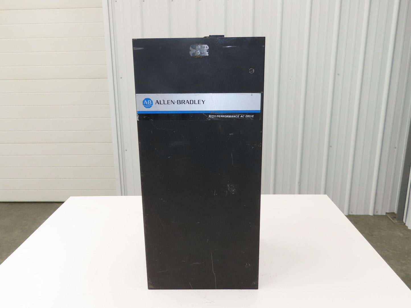 Allen Bradley 1392-B040-RF-MC-B-D1-F1-F4 AC Drive 480Vac In 440v 19A 0-200Hz Out