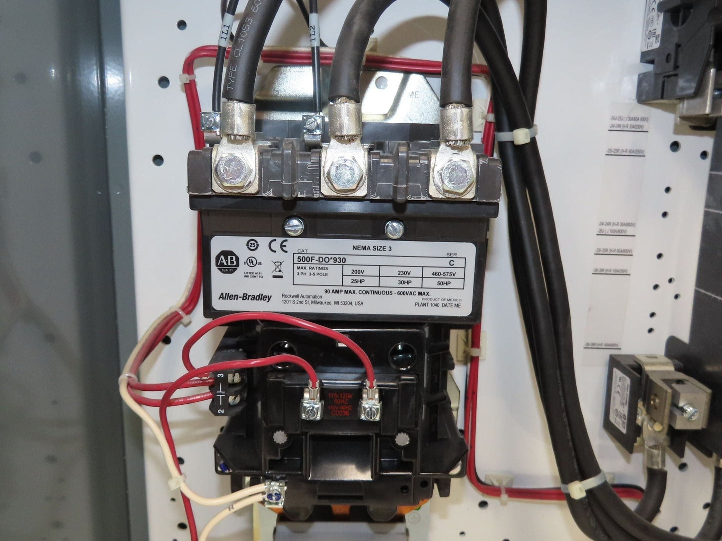 Allen Bradley 512-DACD-26R Combination Motor Starter Sz 3 NEMA 50HP 480V Fused