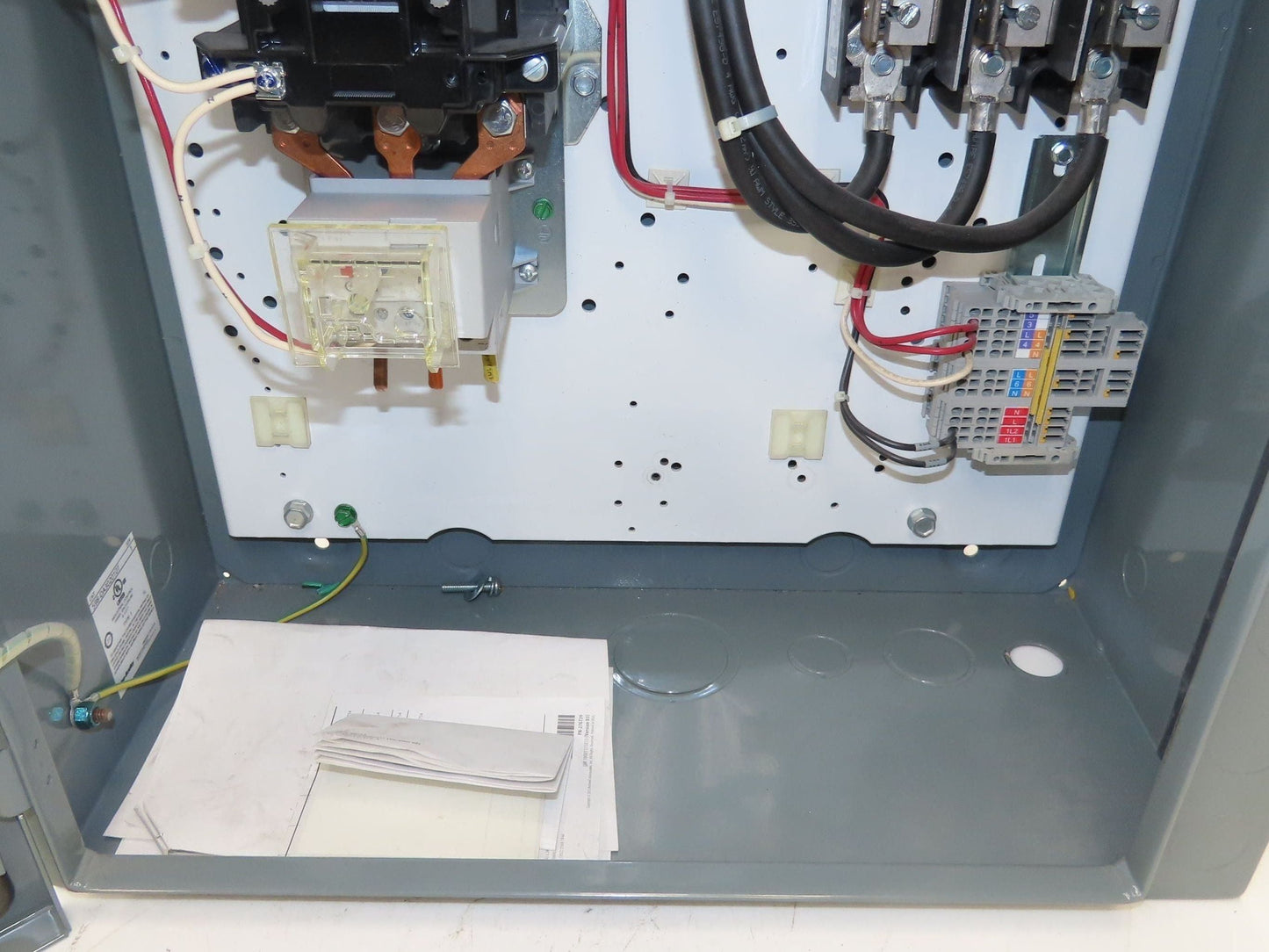 Allen Bradley 512-DACD-26R Combination Motor Starter Sz 3 NEMA 50HP 480V Fused