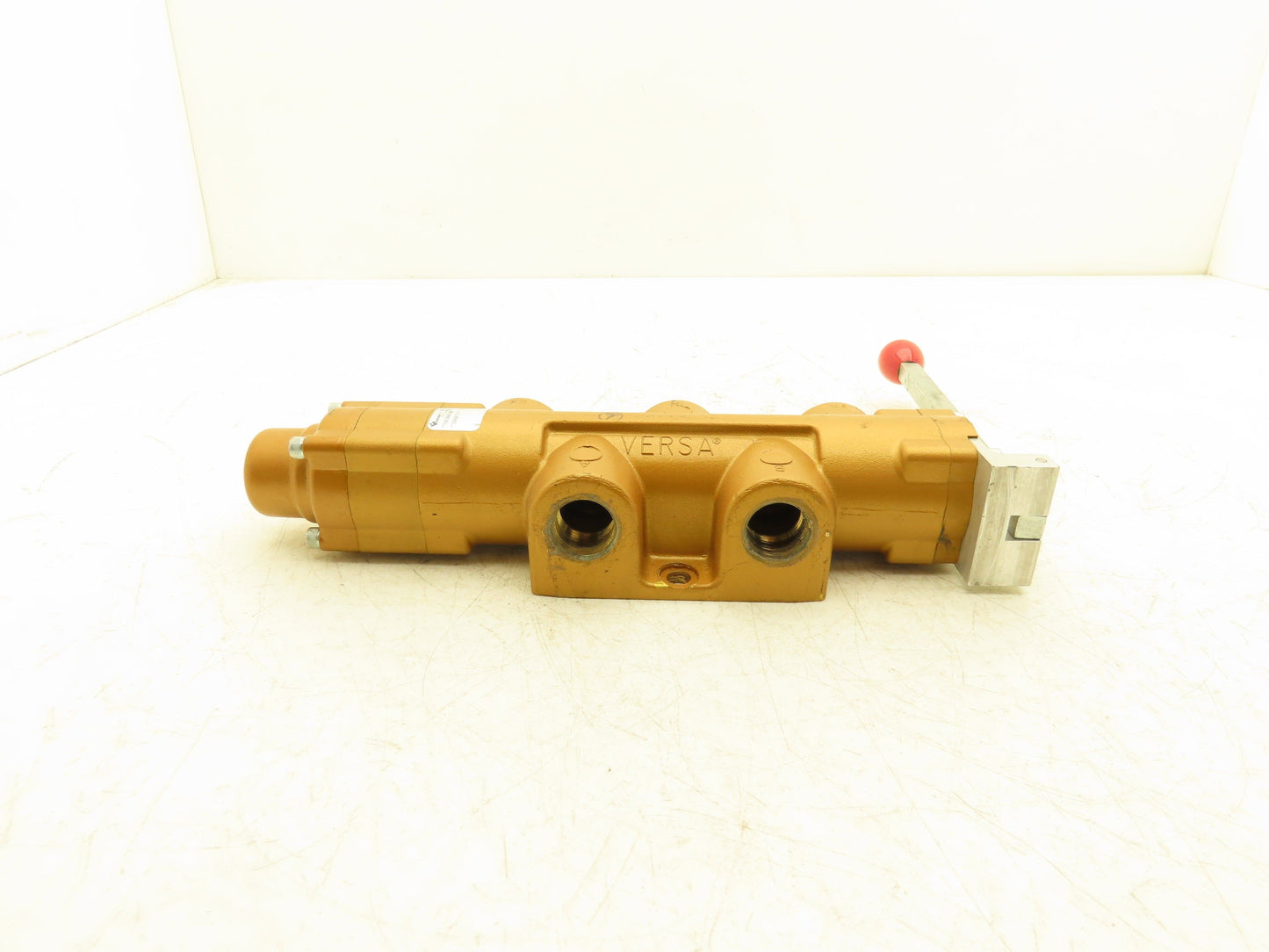 Versa VLB-4604-28B Pneumatic Air Hand Lever Valve 200psi 3/4" Ports