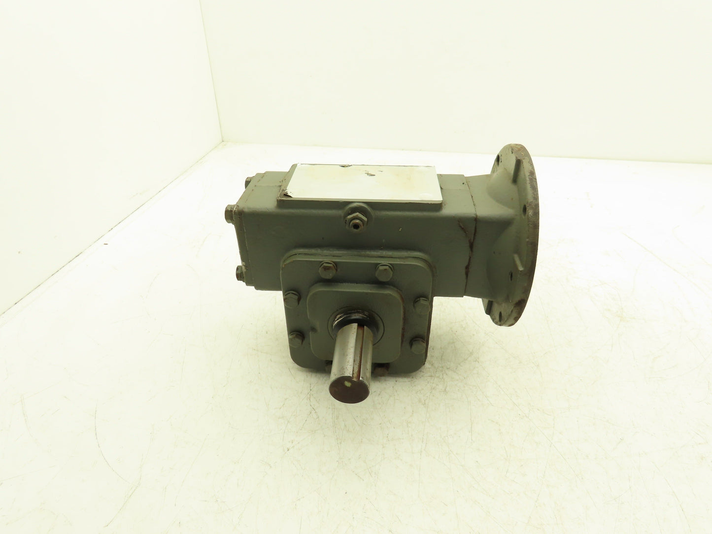 Winsmith 924MWNS064XGB7 D-90 SE Gearbox 10:1 Reducer 2.7Hp 175rpm LH 56C