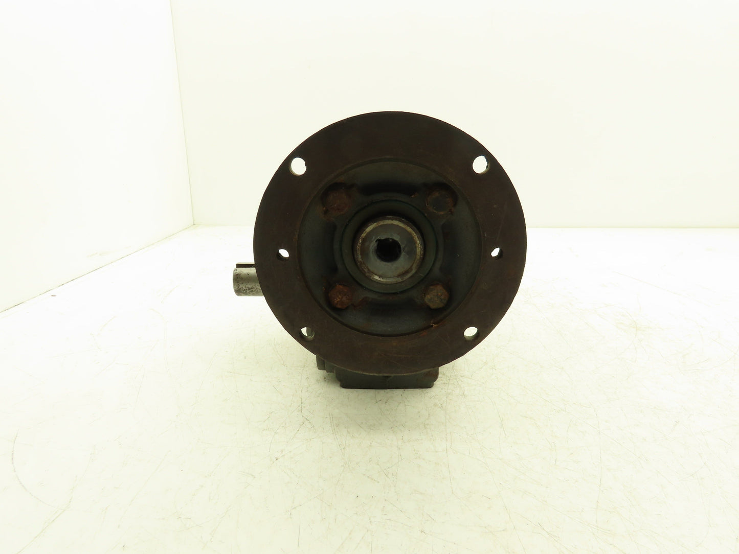 Winsmith 924MWNS064XGB7 D-90 SE Gearbox 10:1 Reducer 2.7Hp 175rpm LH 56C