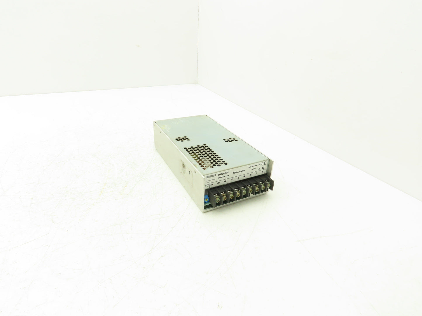 Lambda SWS300-24 Power Supply 24VDC 13A Output 100-240VAC 4A Input