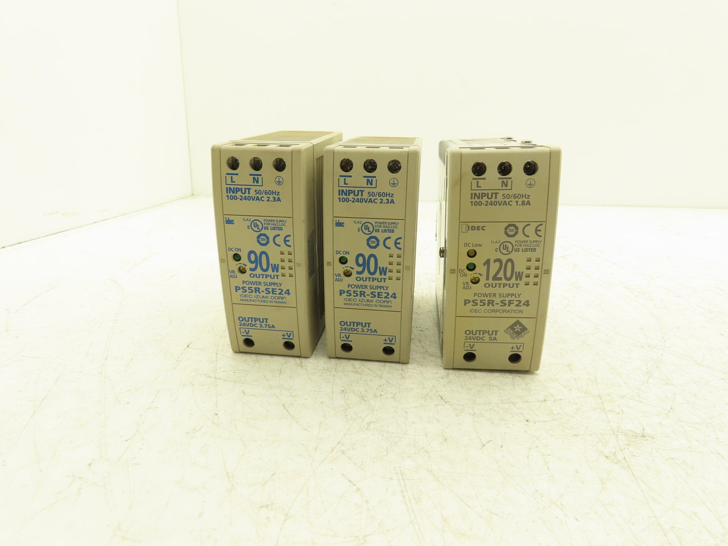 Idec PS5R-SE24 PS5R-SF24 Power Supply 24VDC 5A 3.75A Mixed Lot of 3