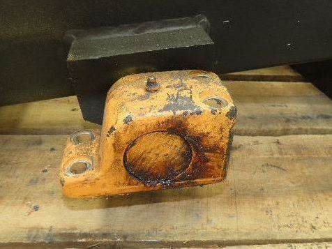 Clark S40 PowrWorker Forklift Mast 2-Stage 130" Lift 47"x 38" Carriage Class 2