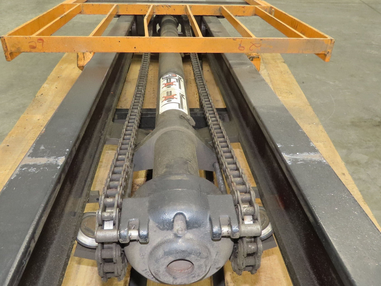 Clark S40 PowrWorker Forklift Mast 2-Stage 130" Lift 47"x 38" Carriage Class 2