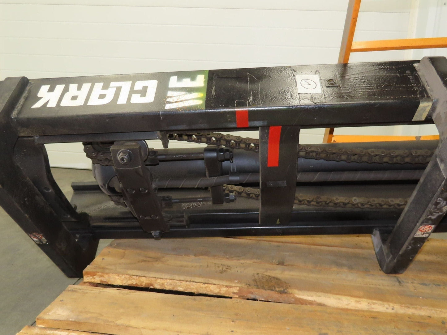 Clark S40 PowrWorker Forklift Mast 2-Stage 130" Lift 47"x 38" Carriage Class 2