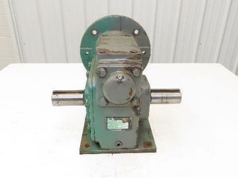 Winsmith D-90 SE Gearbox 15:1 Reducer 5.5Hp 116rpm 180TC Dual Shaft 935MWNS23006