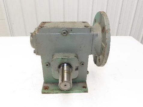 Winsmith D-90 SE Gearbox 15:1 Reducer 5.5Hp 116rpm 180TC Dual Shaft 935MWNS23006