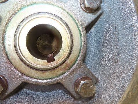 Winsmith D-90 SE Gearbox 15:1 Reducer 5.5Hp 116rpm 180TC Dual Shaft 935MWNS23006