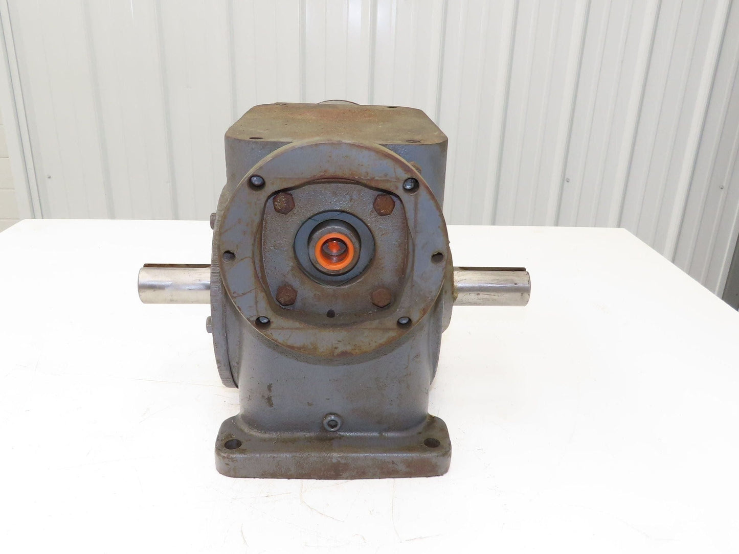 Browning 375C1-LR50FE 8701 50:1 Gearbox Reducer 2.3Hp 35rpm 143/145T Dual Shaft