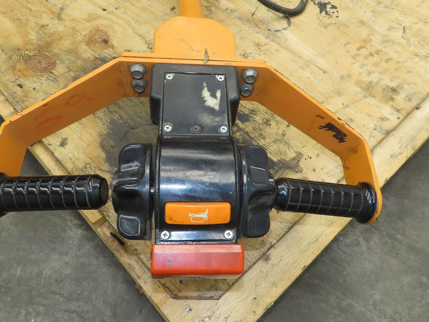 Clark S40 PowrWorker Stacker Walkie Drive Unit Handle Controls Wheel 24VDC