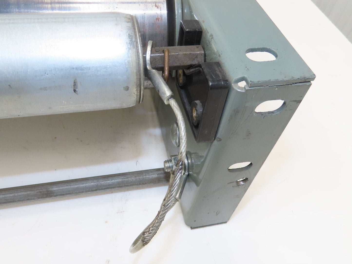 Hytrol 24" Slider Bed Belt Conveyor Take-Up Tail Pulley Assembly 4" Pulley