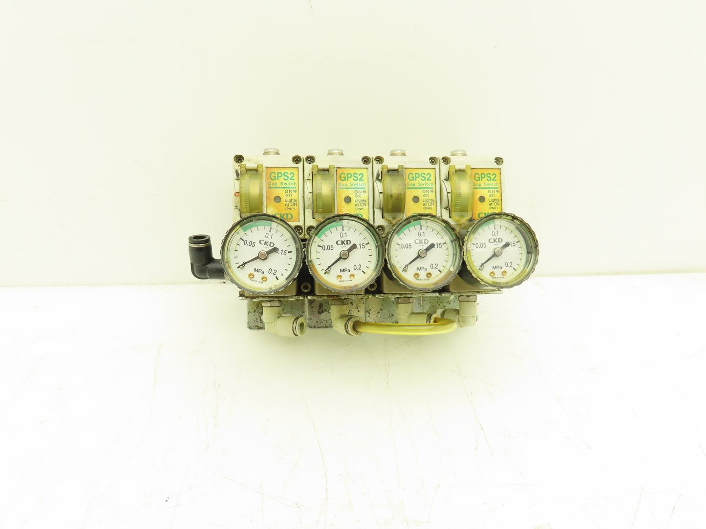 CKD GPS2-07-15-PGC0 Gap Switch 50-200kPa 7-29psi Series of 4 switches