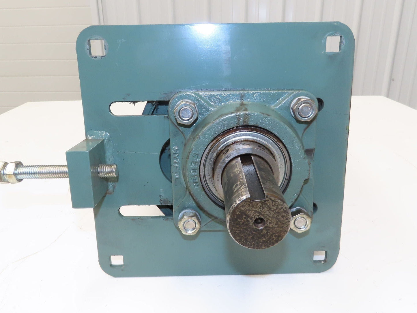 Hytrol 8"x 20.5" Center Drive Pulley 24" Conveyor 21"BF 1-11/16" Ext Shaft