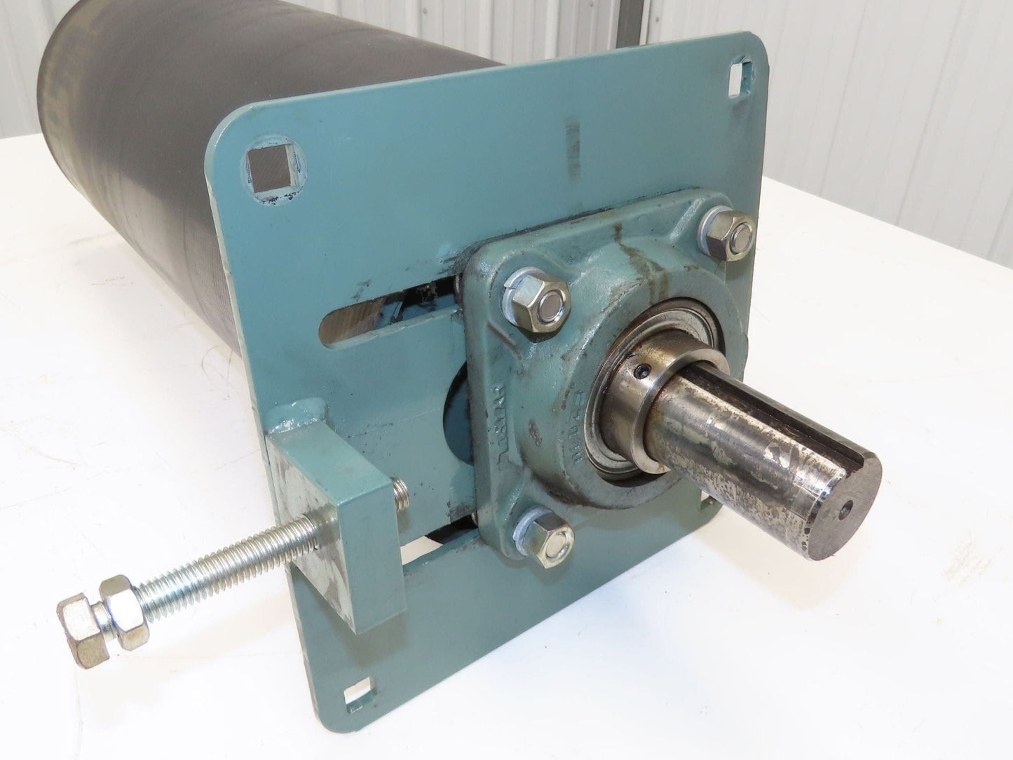 Hytrol 8"x 20.5" Center Drive Pulley 24" Conveyor 21"BF 1-11/16" Ext Shaft