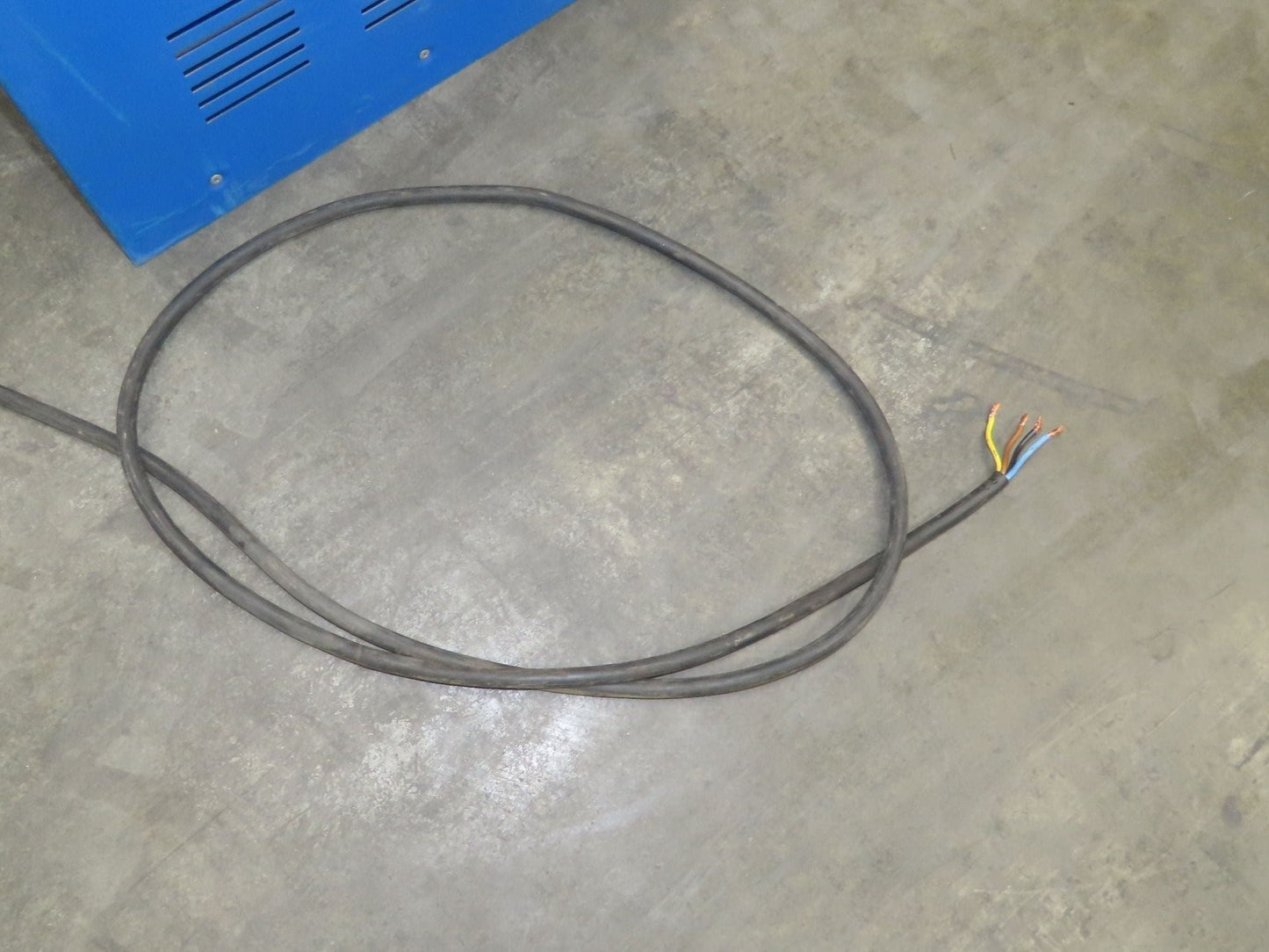 Chloride CMP2100 Motive Power Forklift Battery Charger 48V 140A 3Ph 400V