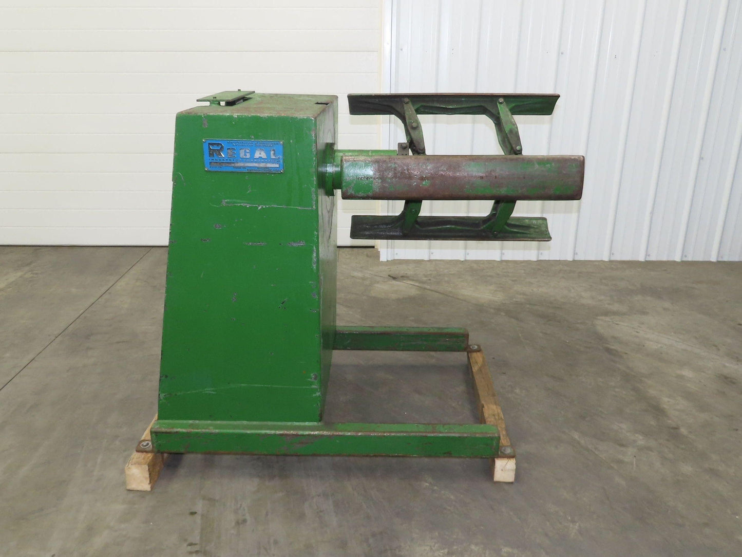 Regal 3000-12SRNP Coil Stock Uncoiler 3000lbs 12" ID 24" W No Motor Decoiler