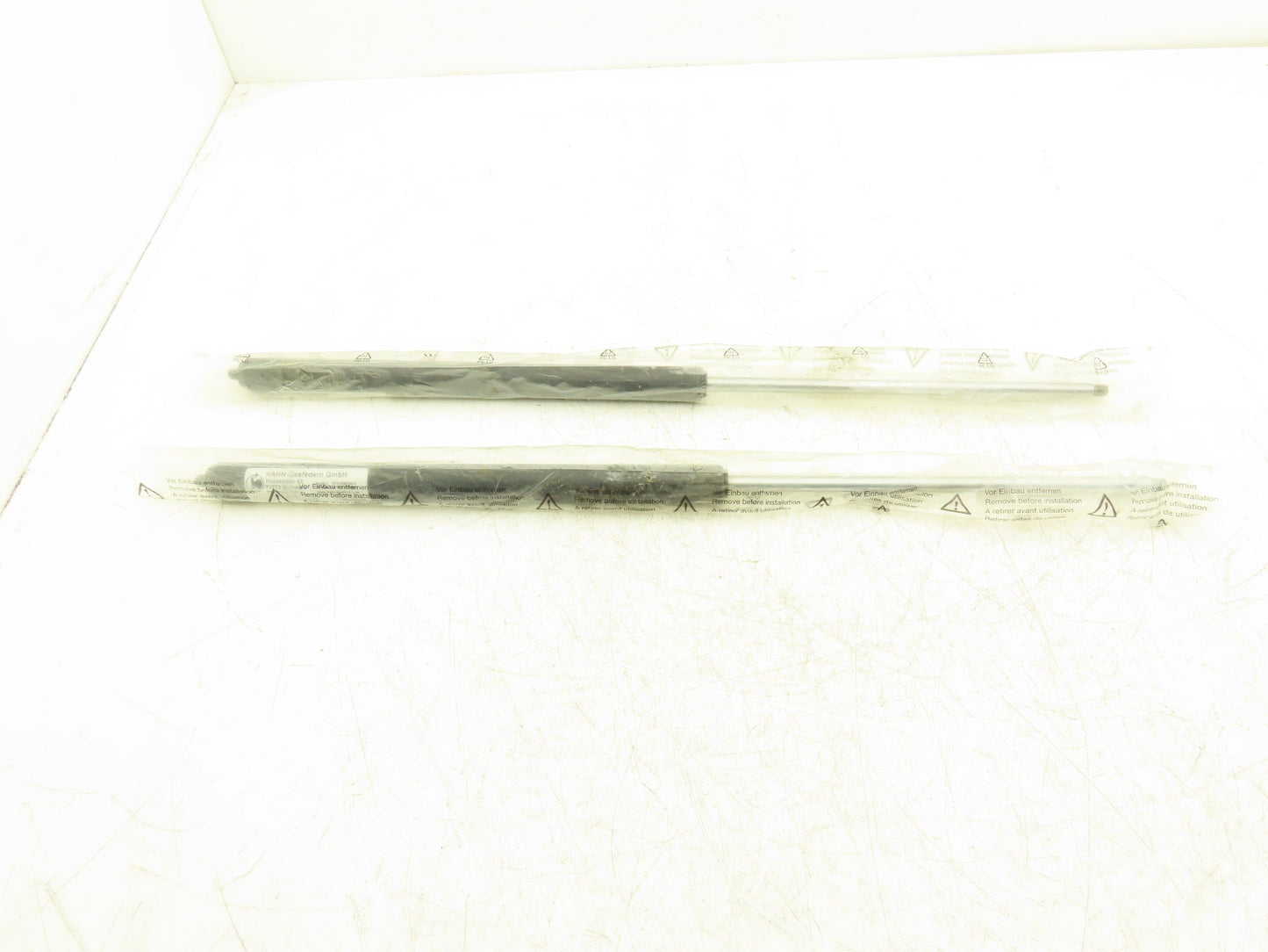 HAHN-Gasfedern 1250 185106.1 Gas Spring Shock Absorber Strut 23" Lot of 2