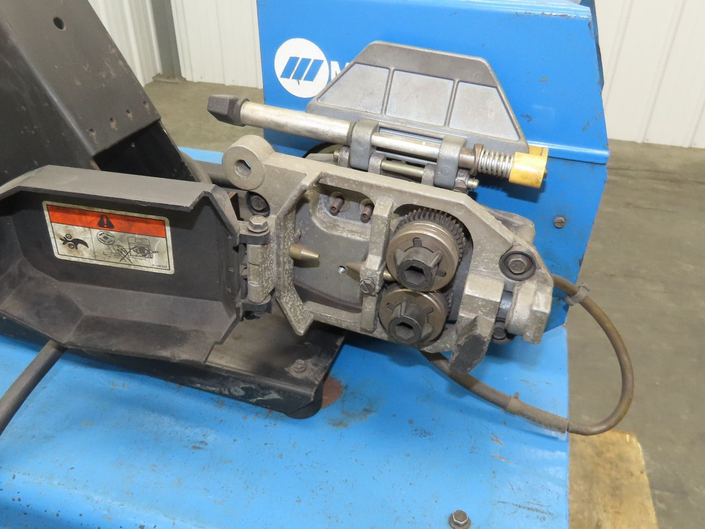Miller CP-302 Mig Welder 300 amp 60 Series 24V Feeder 200/230/460v 3PH