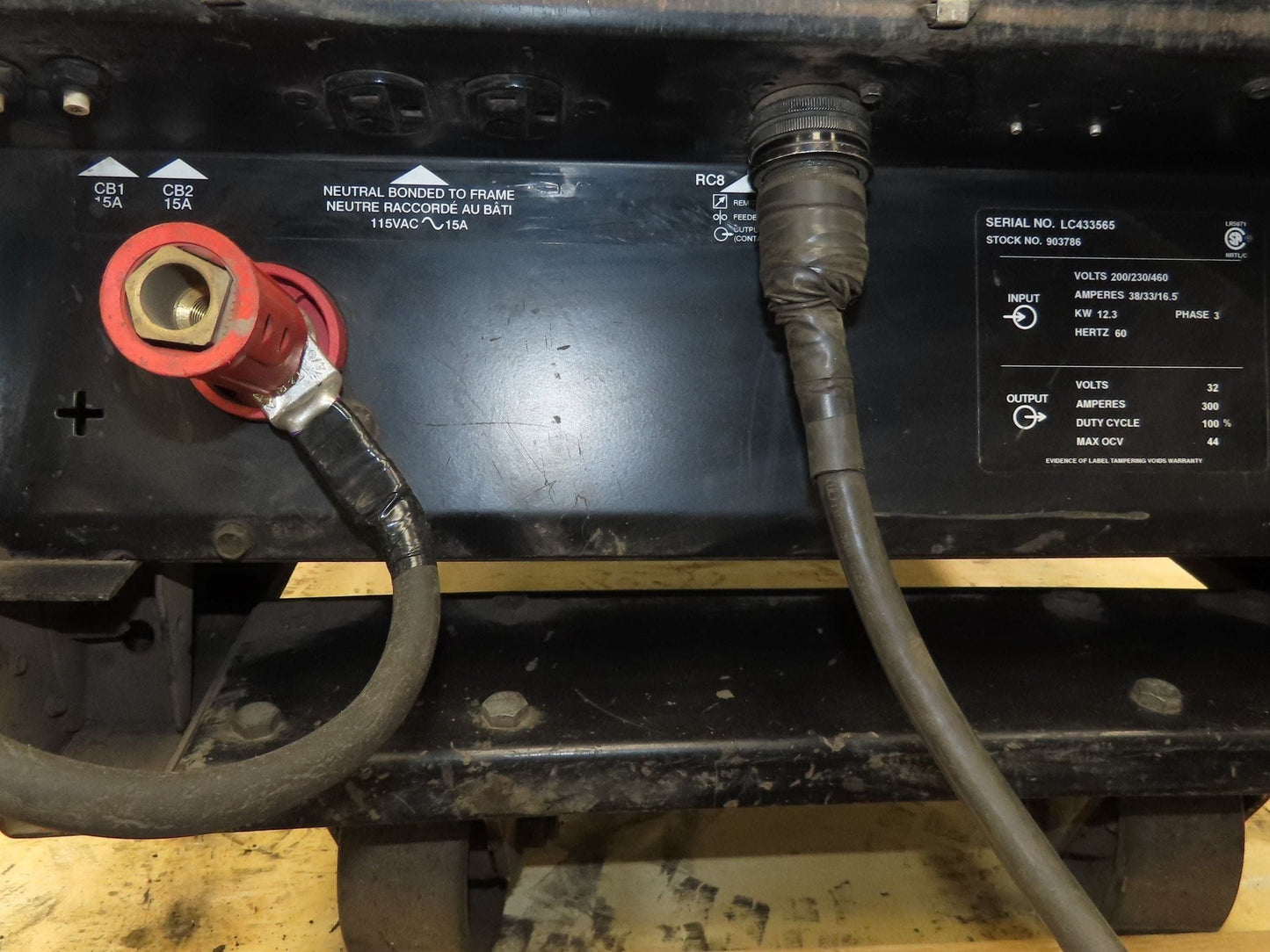 Miller CP-302 Mig Welder 300 amp 195112 24V Feeder 200/230/460v 3PH With Cart