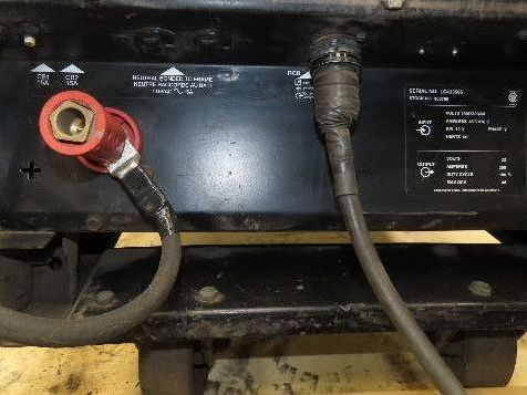Miller CP-302 Mig Welder 300 amp 195112 24V Feeder 200/230/460v 3PH With Cart