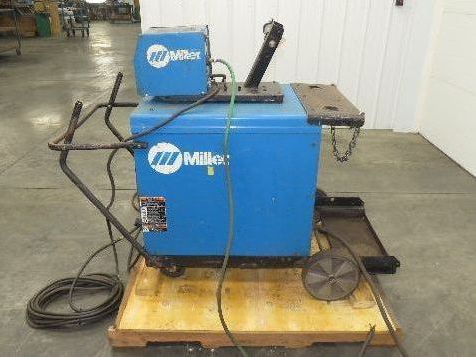 Miller CP-302 Mig Welder 300 amp 195112 24V Feeder 200/230/460v 3PH With Cart