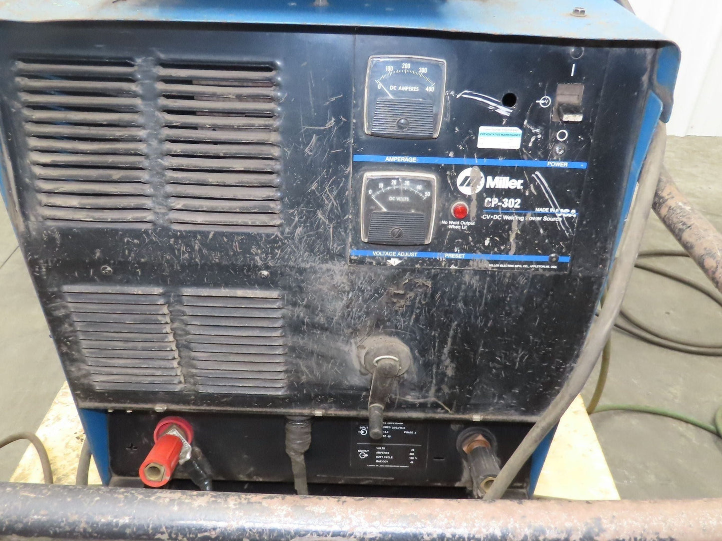 Miller CP-302 Mig Welder 300 amp 195112 24V Feeder 200/230/460v 3PH With Cart
