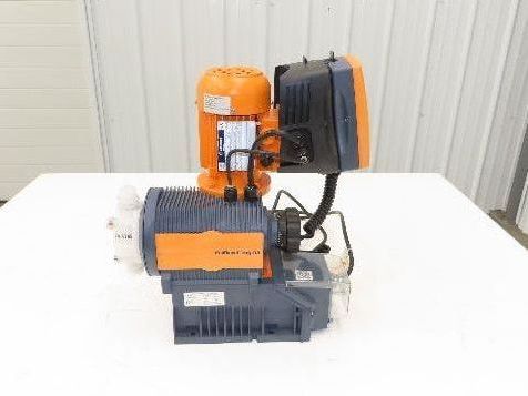 ProMinent Fluid Controls S1CB Metering Pump 110-240v 14Gph Dosing Rate 145psi