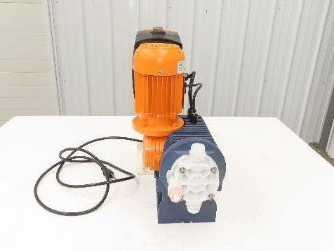 ProMinent Fluid Controls S1CB Metering Pump 110-240v 14Gph Dosing Rate 145psi