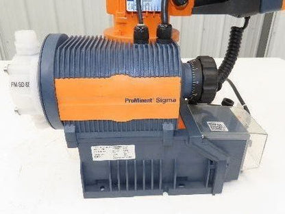 ProMinent Fluid Controls S1CB Metering Pump 110-240v 14Gph Dosing Rate 145psi